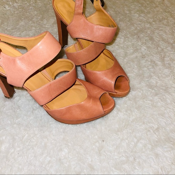 Tan blush leather strappy heels Collins J Crew 8.5 - Picture 2 of 4